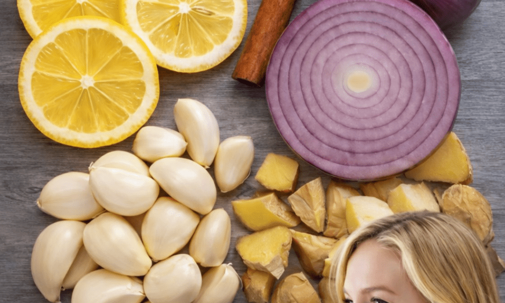 How to Prepare a Simple Homemade Herbal Infusion with Cinnamon, Cloves, Garlic, Ginger, Lemon, and Onion – Health